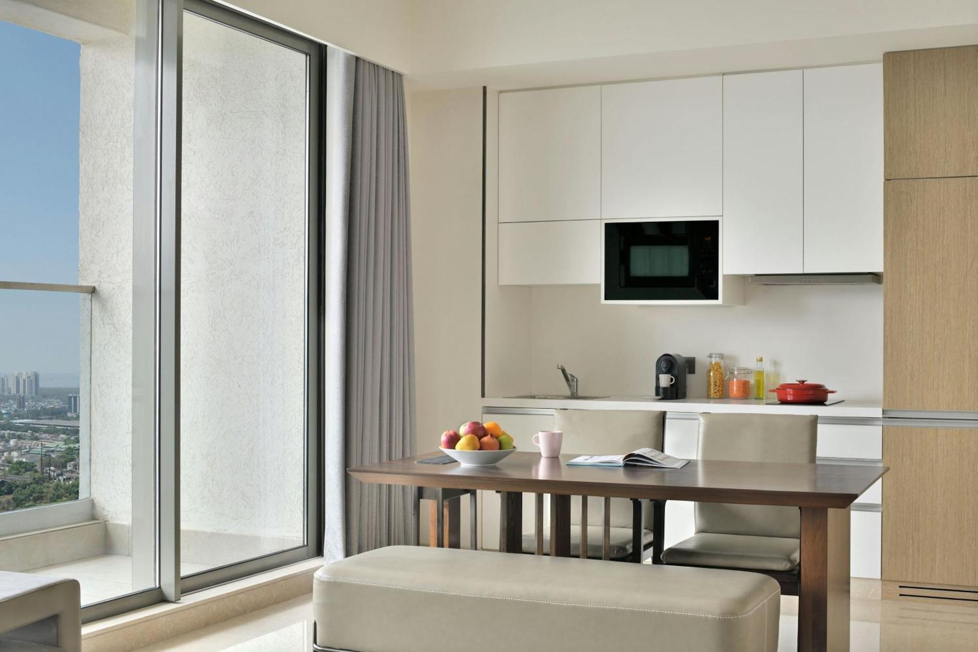 Marriott Executive Apartments Нави Мумбаи Экстерьер фото