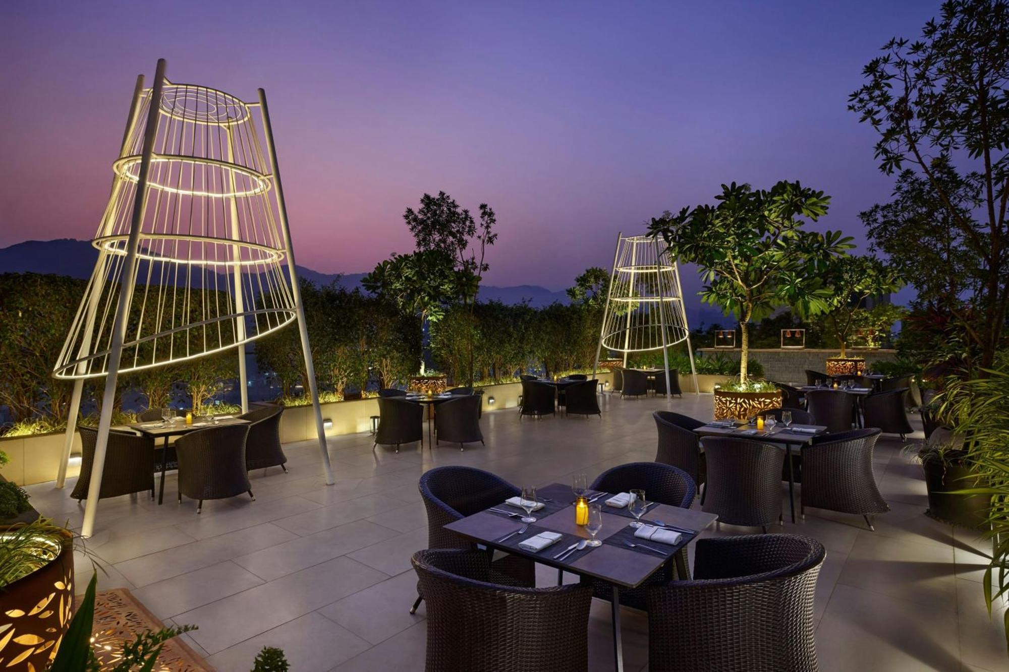 Marriott Executive Apartments Нави Мумбаи Экстерьер фото